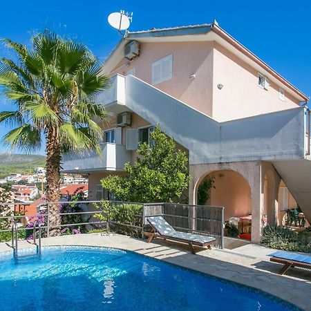 Family Friendly Apartments With A Swimming Pool Seget Vranjica, Trogir - 14409 Seget Donji Bagian luar foto