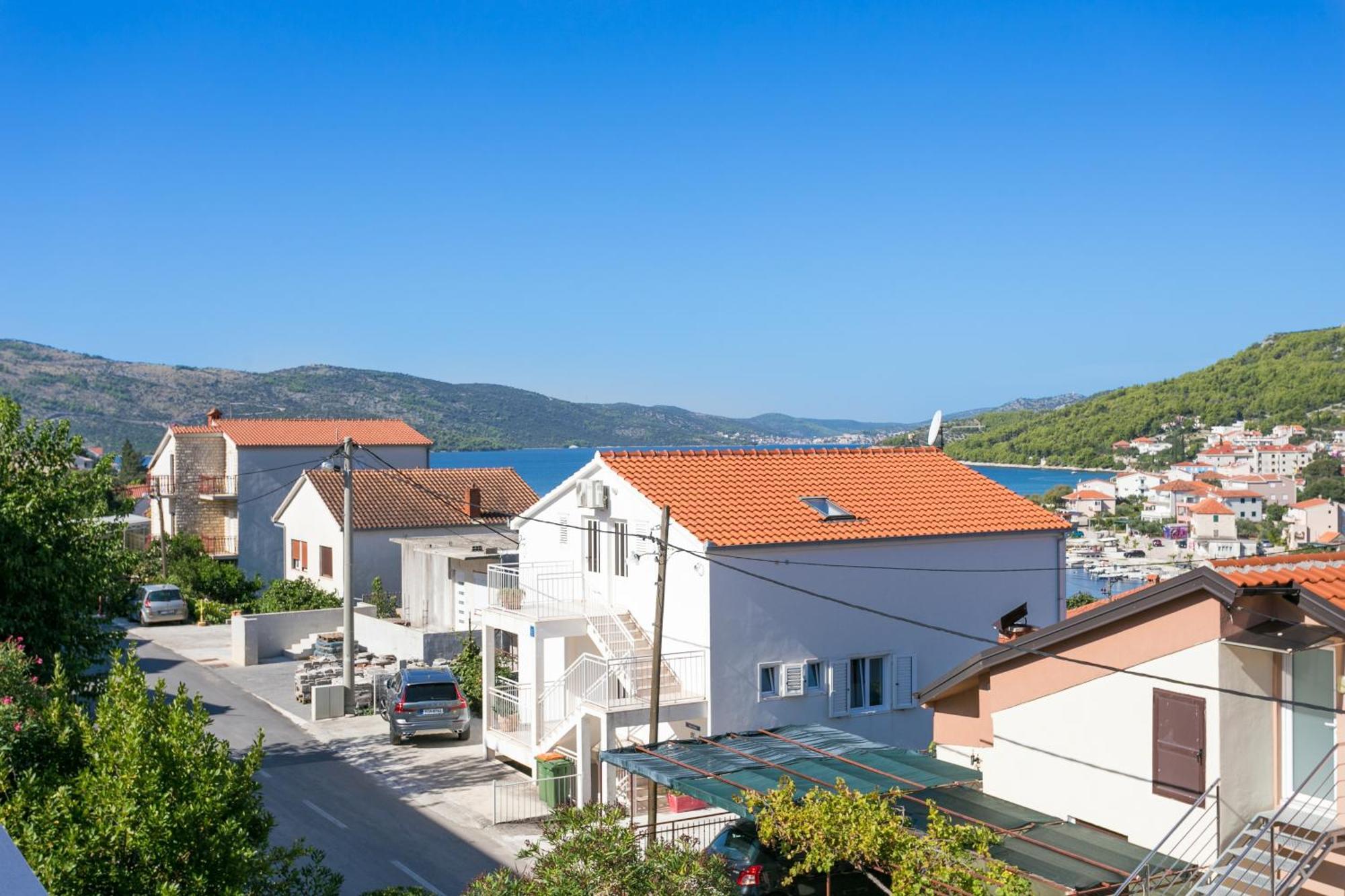 Family Friendly Apartments With A Swimming Pool Seget Vranjica, Trogir - 14409 Seget Donji Bagian luar foto