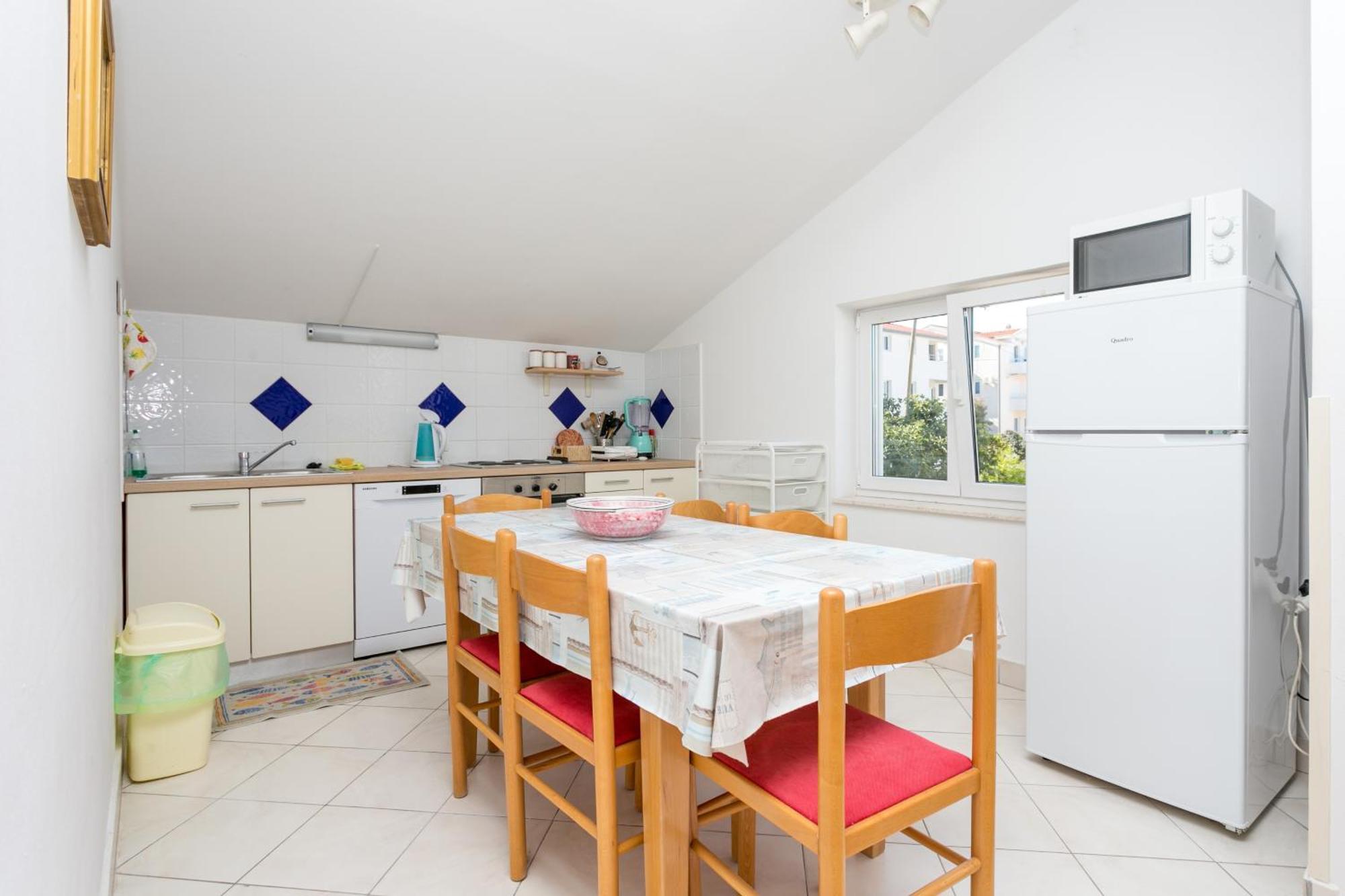 Family Friendly Apartments With A Swimming Pool Seget Vranjica, Trogir - 14409 Seget Donji Ruang foto