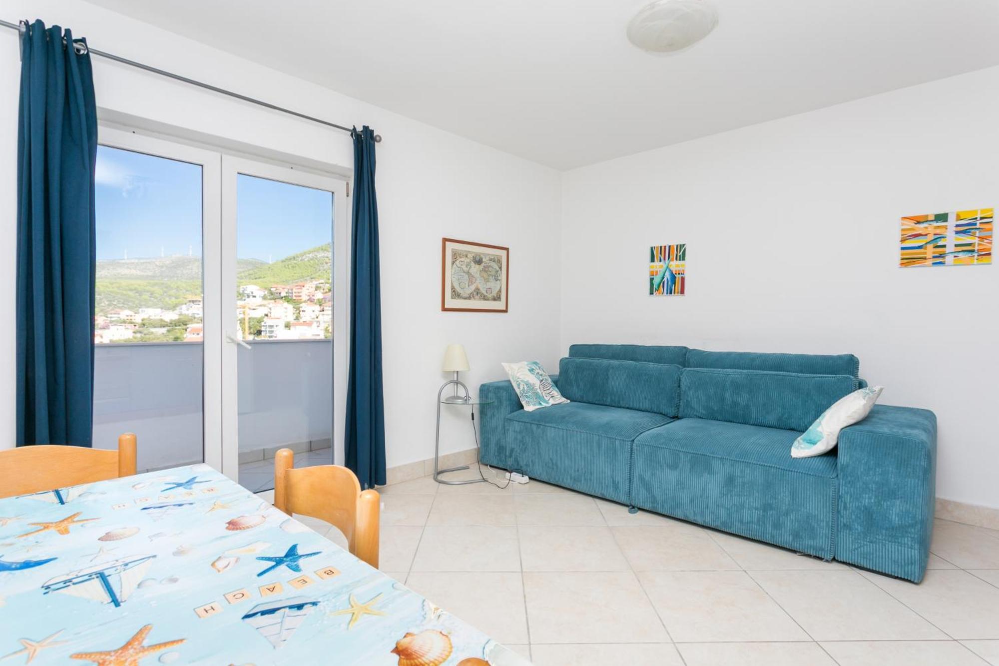 Family Friendly Apartments With A Swimming Pool Seget Vranjica, Trogir - 14409 Seget Donji Ruang foto